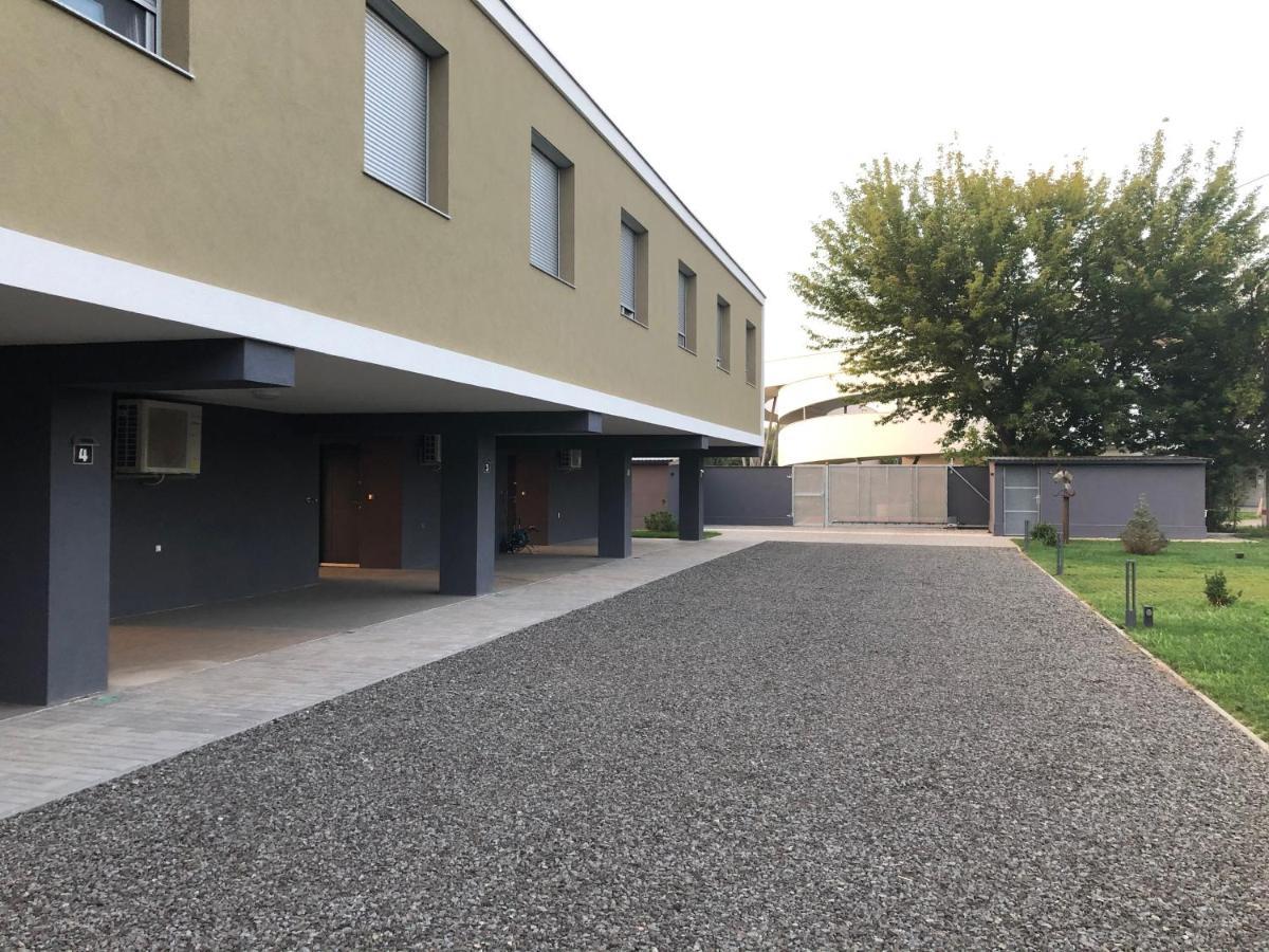 Opustisza7 Apartman Tiszafured Exterior photo